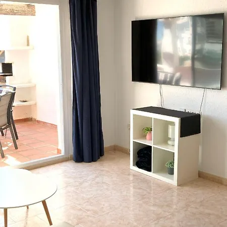 2 Pueblo Evita Apartment Benalmadena